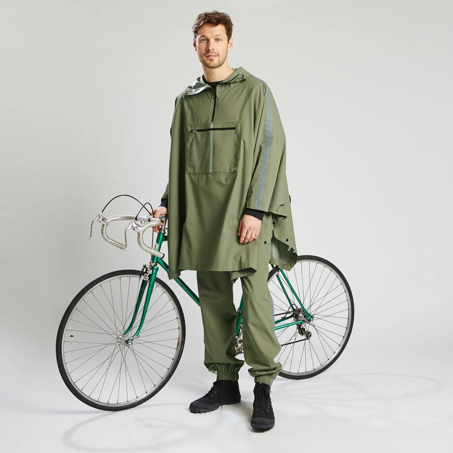 Cape De Pluie à Capuche 1 Cape De Pluie à Capuche